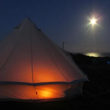 Tente Cloche De Vigne - Glamping On A Vineyard Campo de lujo